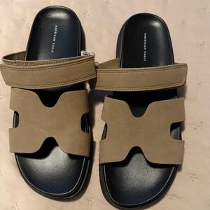 American Eagle Tan and Black Slide Sandals